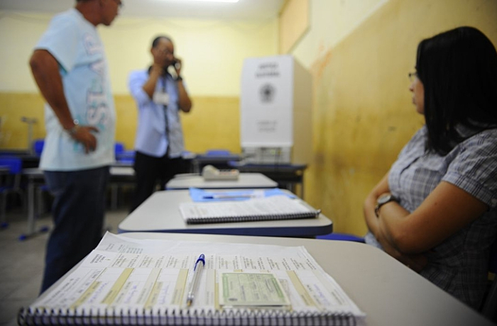 É lei: empresas têm de liberar trabalhadores para votar no dia das eleições