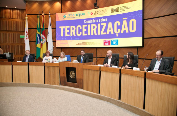 Terceirização precisa de normatização, defendem especialistas em seminário nacional