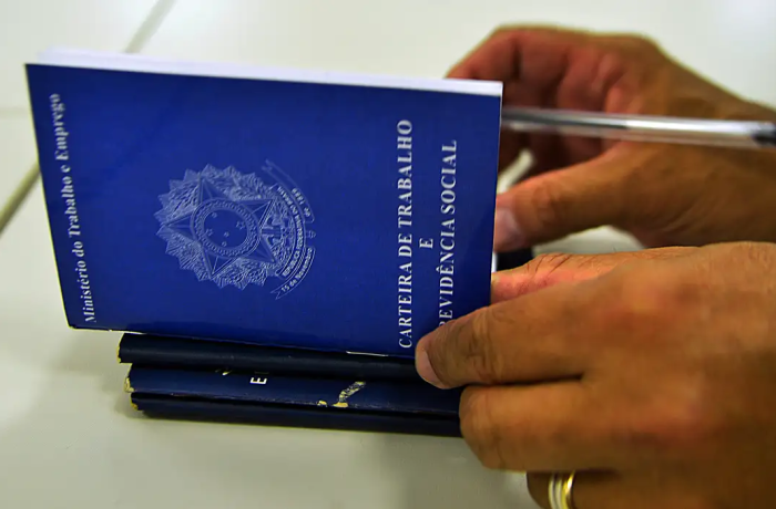 Taxa de desemprego recua em 7 estados no terceiro trimestre, diz IBGE