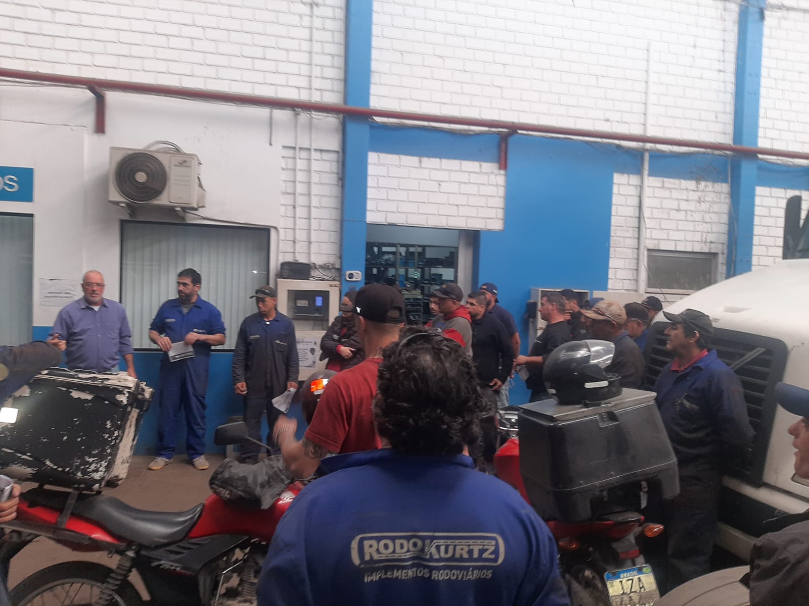 Mobilização dos metalúrgicos da CUT-RS segue intensa e pressiona retorno das negociações com uma proposta digna
