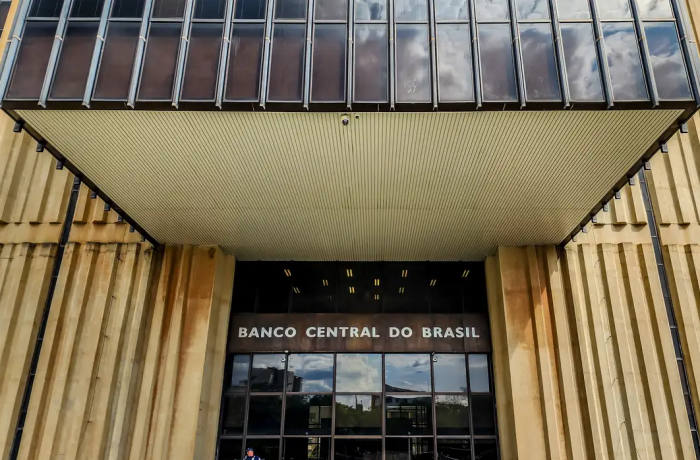 Banco Central dificulta vida das famílias brasileiras com nova elevação de juros