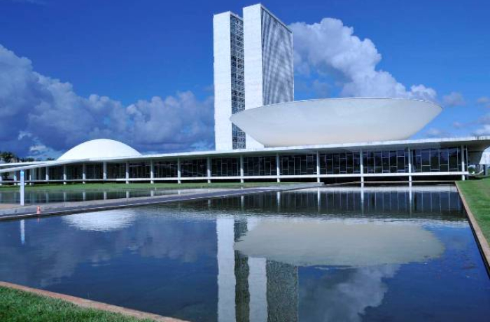 Entenda a polêmica do IOF e o veto de Lula ao aumento de deputados
