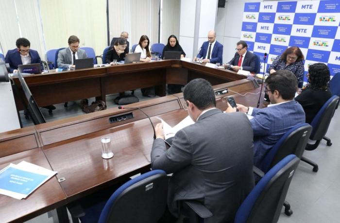 Brasil gera mais de 166 mil empregos formais em junho e 1,22 milhão no semestre