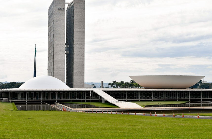 Congresso vota autorização permanente para reduzir IRPF, nesta quinta (30)