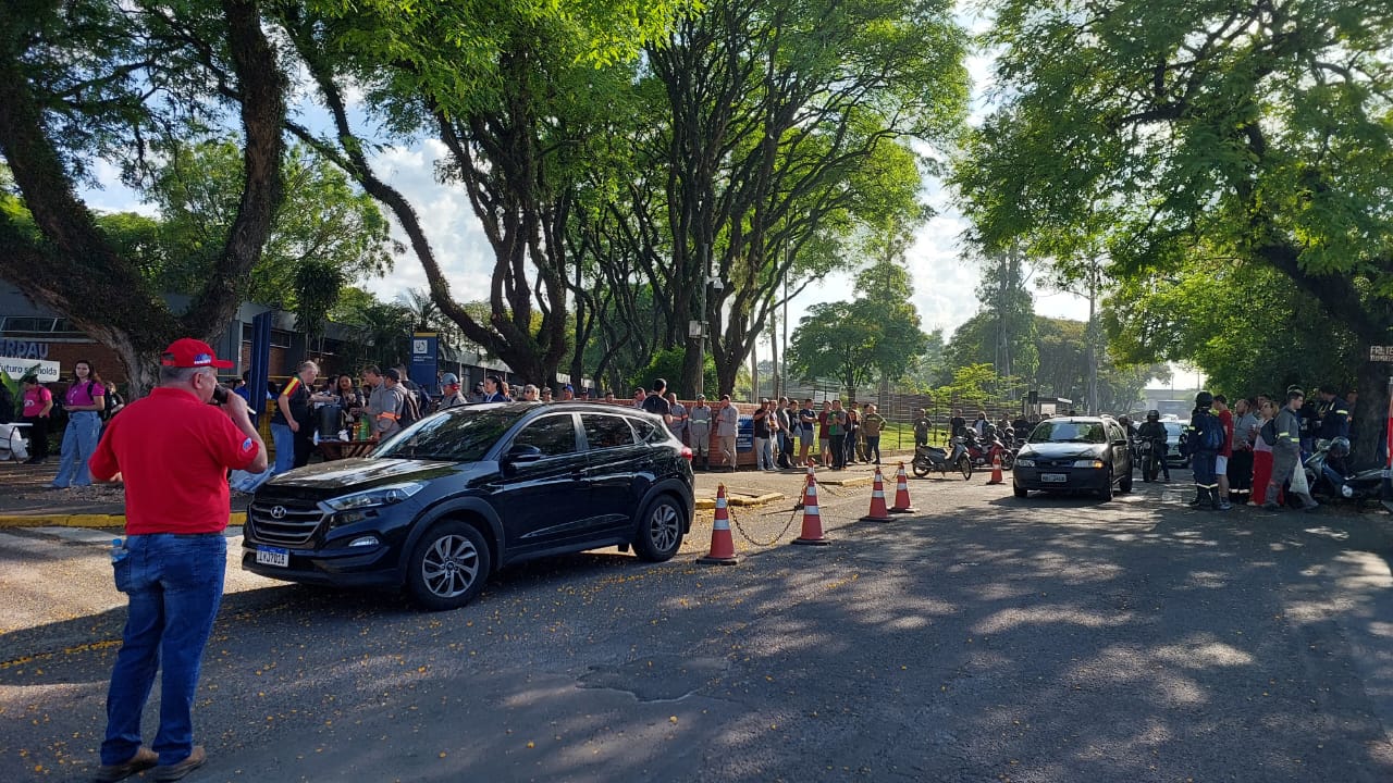 Com apoio dos trabalhadores, Sindicato realiza grande assembleia na Gerdau