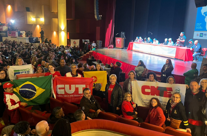 CUT-RS participa de encontro que celebra os 20 anos da derrota da ALCA