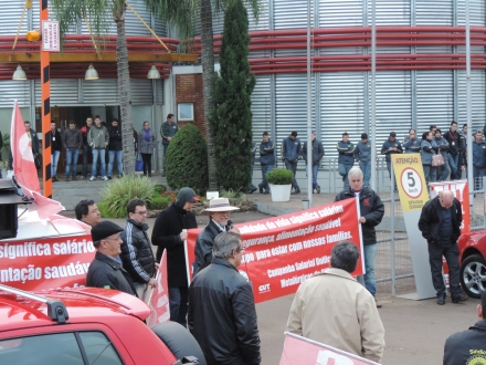 Caravana da Campanha Salarial 2014 mobiliza a GSI de Marau