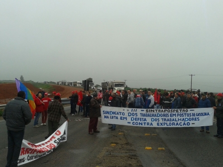 Metalúrgicos de Pelotas participam dos protestos contra o governo Sartori