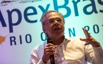 Paulo Guedes anuncia que vai priorizar reforma da Previdência e privatizações