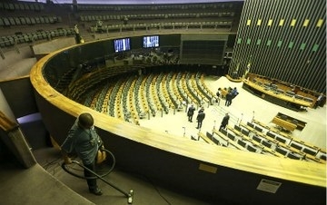 Com novo Congresso, Bolsonaro terá de buscar apoio para aprovar reformas