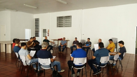 Metalúrgicos da regional Missões debatem PLR, em plenária da FTM-RS