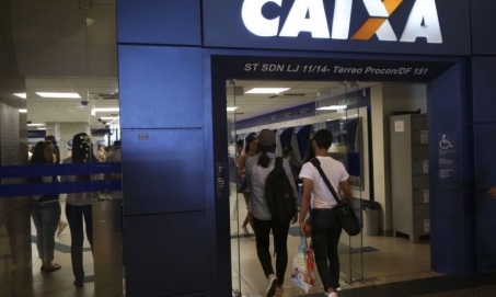 Quase 10 milhões de trabalhadores devem sacar FGTS para pagar dívidas