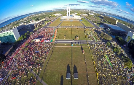 Filme Democracia em Vertigem é indicado ao Oscar de Melhor Documentário