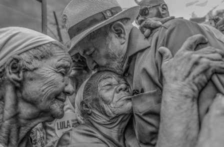 Fundação Internacional de Direitos Humanos concede prêmio a Lula