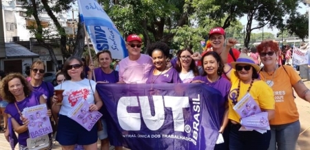 Atos do Dia Internacional das Mulheres em Porto Alegre continuam nesta segunda