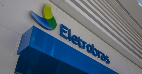 Duas bombas no bolso do consumidor: privatização da Eletrobras e Conta Covid