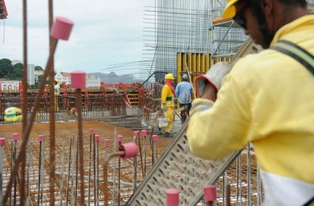 Corte no orçamento coloca em risco o sonho da casa própria e 70 mil empregos