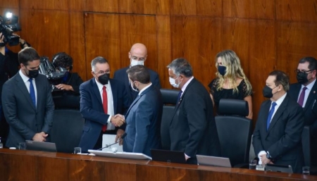 Ex-metalúrgico Valdeci Oliveira é eleito e empossado presidente da Assembleia Legislativa do RS