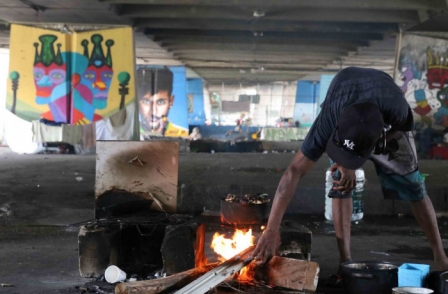 Alta de furtos de alimentos pode ter relação com aumento da fome