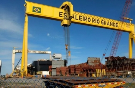 Equipe de transição recebe propostas para retomada do Polo Naval de Rio Grande