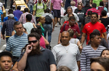 Classe média teve a renda mais afetada entre os brasileiros nos últimos anos