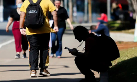 Em 2022, 10,9 milhões de jovens não estudavam, nem trabalhavam