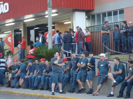 Greve na AGCO entra no 3° dia